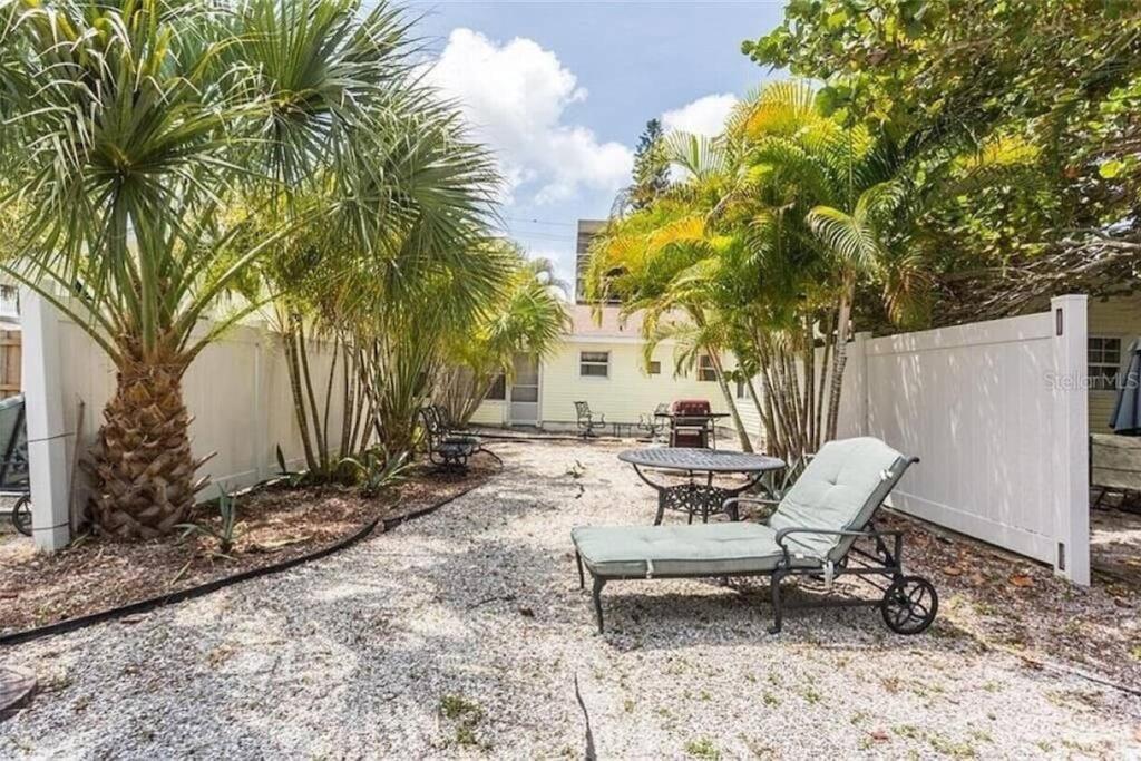 Lovely 1 Bedroom Unit Across From Lido Key Beach Sarasota Extérieur photo